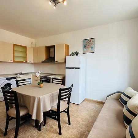 Sunny House 302 Two Bedroom *